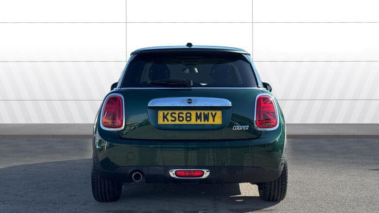 MINI Hatchback 1.5 Cooper II 3dr Petrol Hatchback